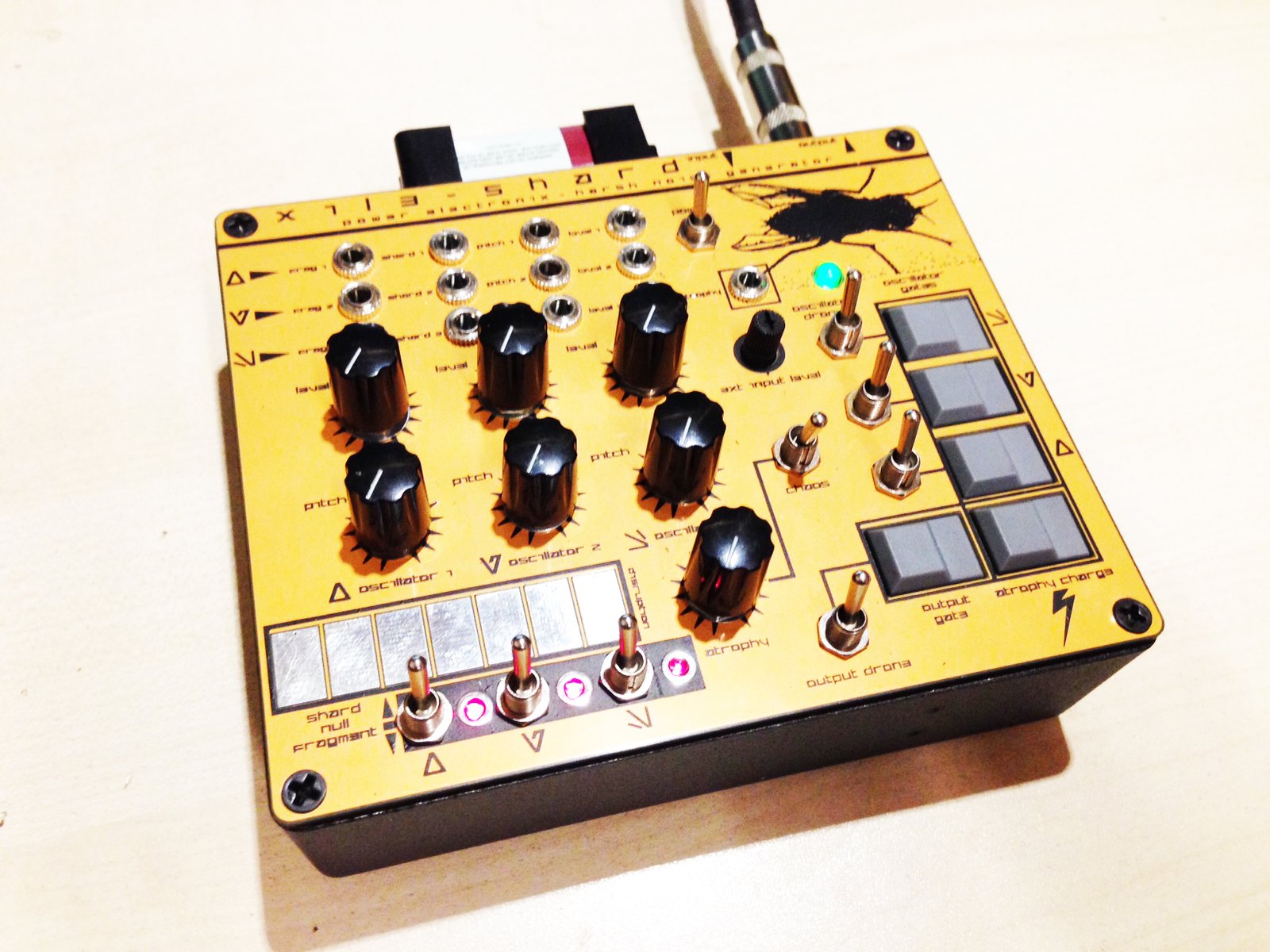 x1l3 SHARD - POWER ELECTRONICS / HNW モジュラーシンセ ユーロラック